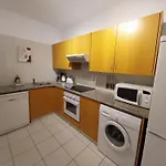 Apartment Comfortable And Ideally Situated