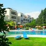 Comfortable And Ideally Situated Apartment