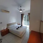 Comfortable And Ideally Situated Apartment