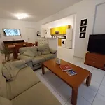 Apartment Comfortable And Ideally Situated