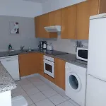 Comfortable And Ideally Situated Apartment