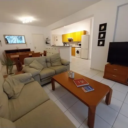 Lejlighed Comfortable And Ideally Situated