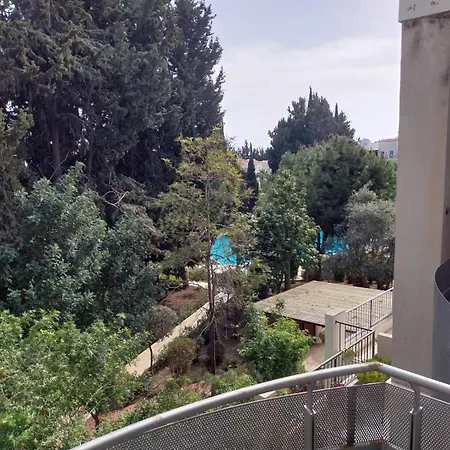 Lejlighed Comfortable And Ideally Situated