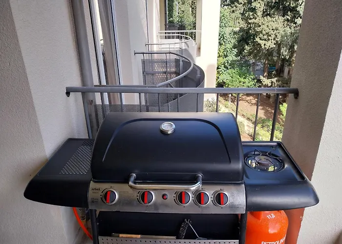 Comfortable And Ideally Situated Apartmán Paphos