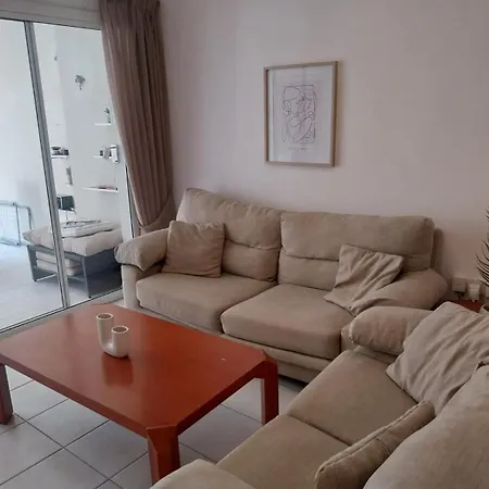 アパート Comfortable And Ideally Situated *
